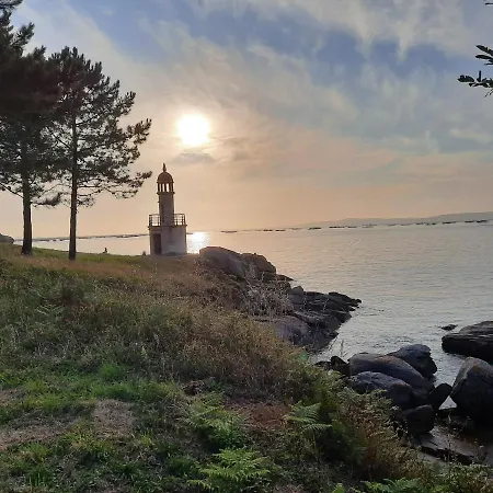 Bonito Piso A De Candela En * O Grove